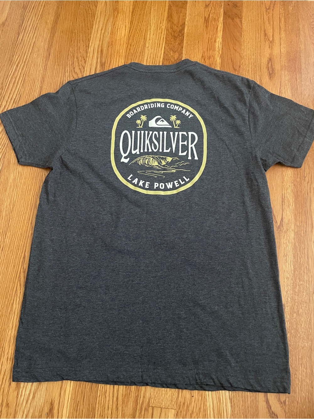 Quiksilver Men’s Charcoal Graphic Tee - Lake Powell Large